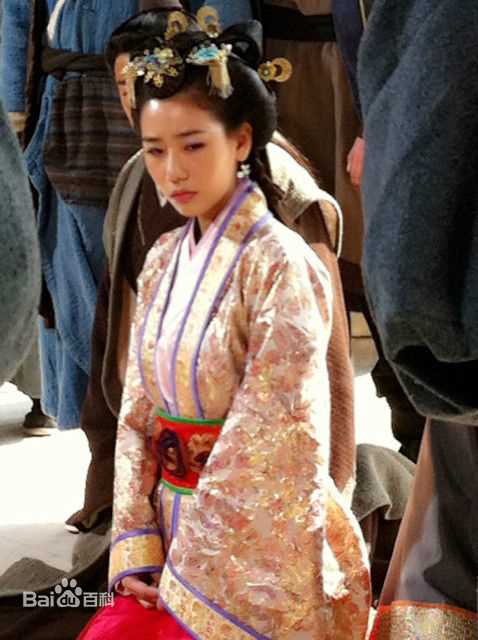 芦 菲(luffie)土地公土地婆图片图册