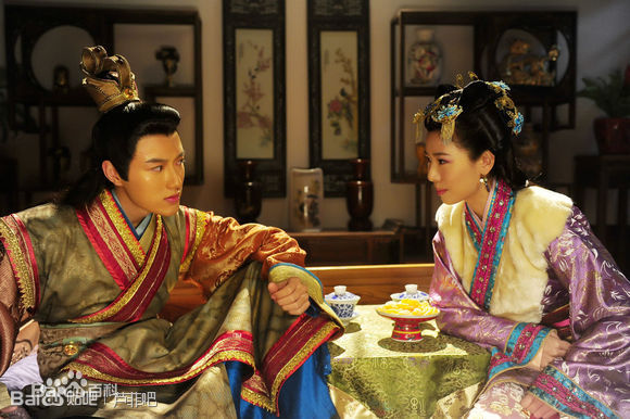 芦 菲(luffie)土地公土地婆图片图册