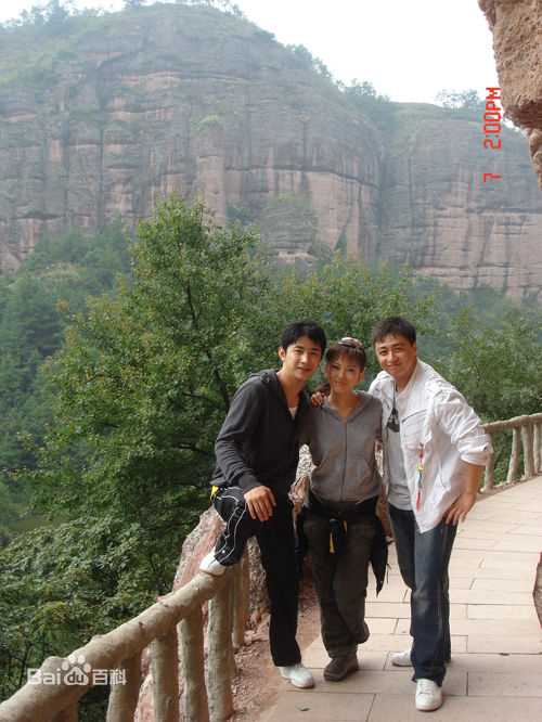 董可飞生活照前后照片