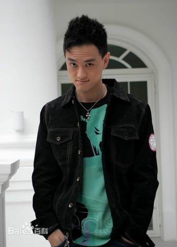 赵英俊前后照片