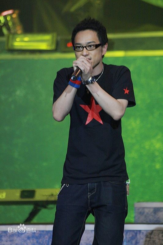 赵英俊前后照片