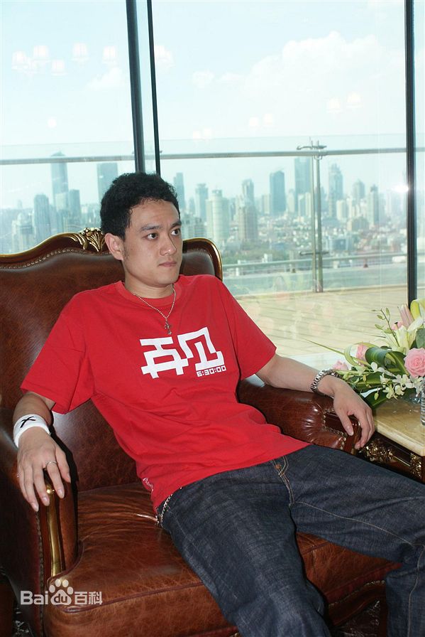 赵英俊在《夜店》宣传活动中的