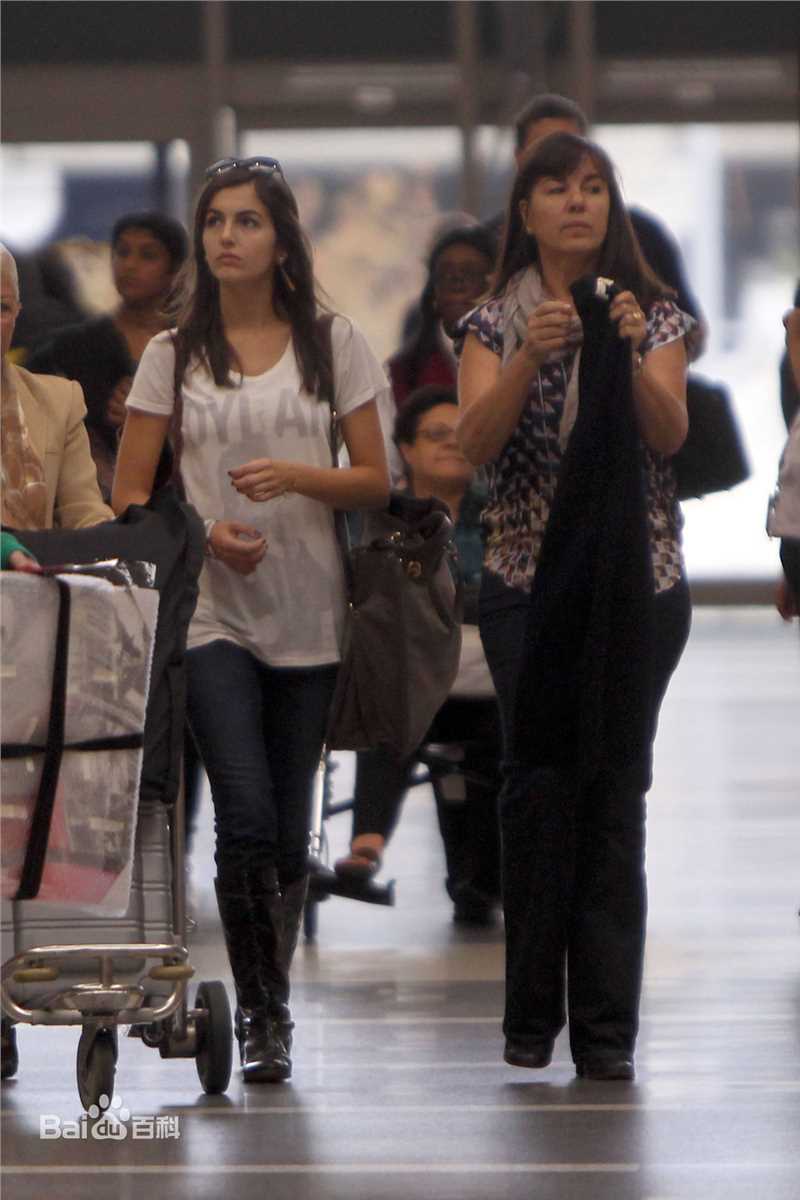 最新卡米拉·贝勒(Camilla Belle)精彩图册3