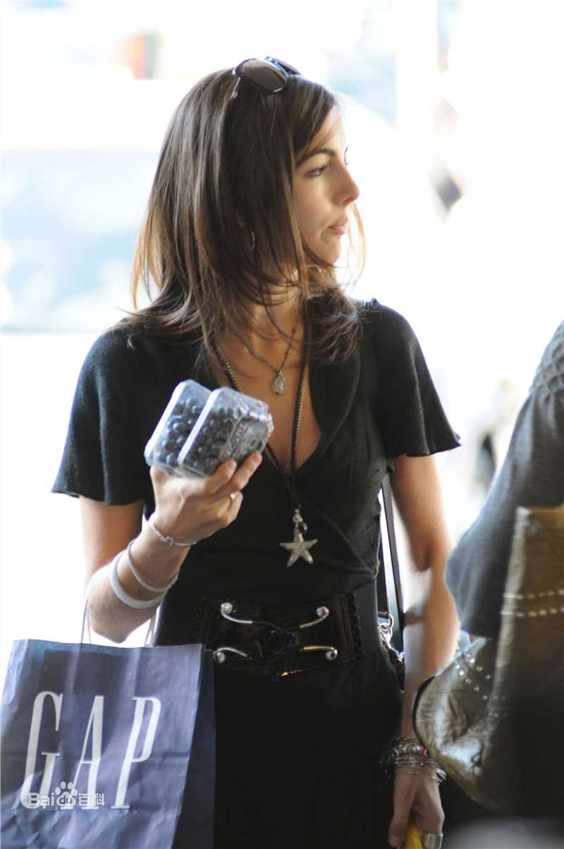 卡米拉·贝勒(Camilla Belle)精彩图册2