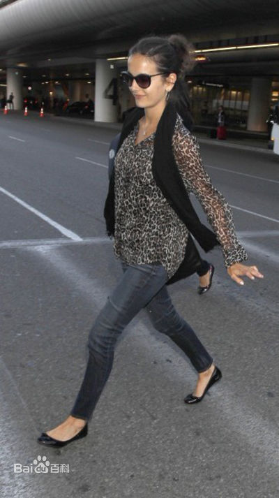 高清卡米拉·贝勒(Camilla Belle)精彩图册3