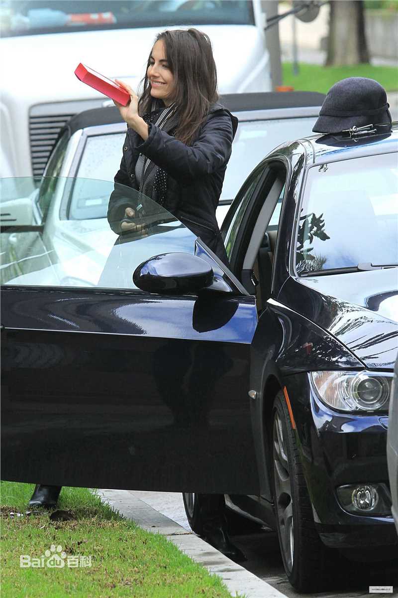 精选卡米拉·贝勒(Camilla Belle)精彩图册1