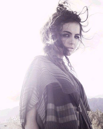 精选卡米拉·贝勒(Camilla Belle)精彩图册1