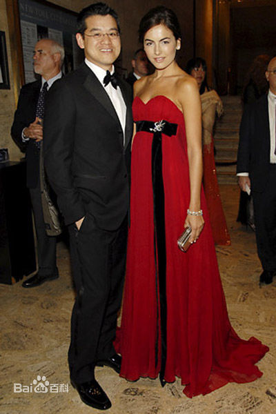 精选卡米拉·贝勒(Camilla Belle)精彩图册1