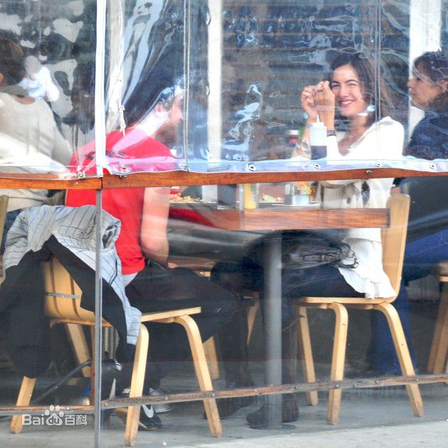 高清卡米拉·贝勒(Camilla Belle)精彩图册1