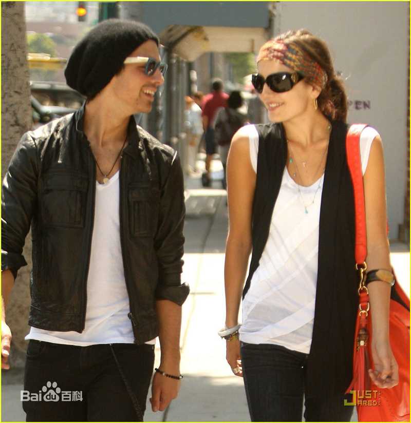 高清卡米拉·贝勒(Camilla Belle)精彩图册2