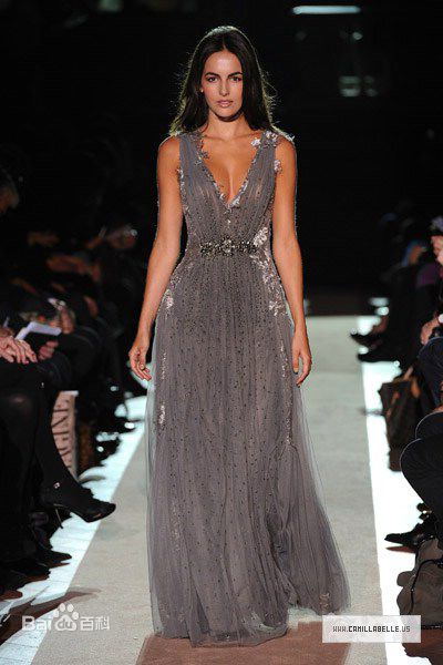 最新卡米拉·贝勒(Camilla Belle)精彩图册1