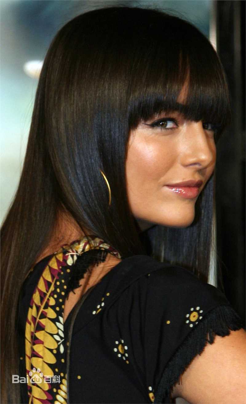 卡米拉·贝勒(Camilla Belle)精彩图册4