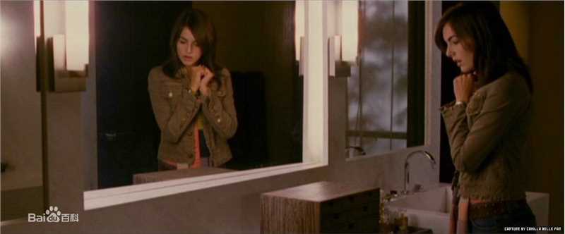 最新卡米拉·贝勒(Camilla Belle)精彩图册3