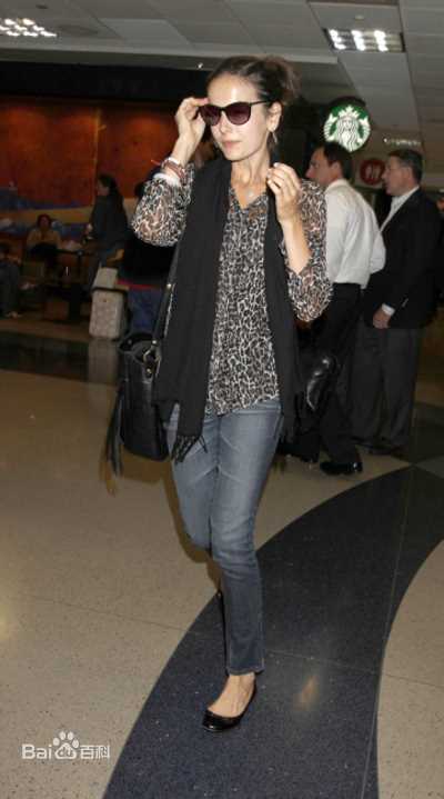 最新卡米拉·贝勒(Camilla Belle)精彩图册3