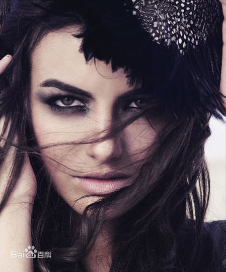 最优质卡米拉·贝勒(Camilla Belle)精彩图册3