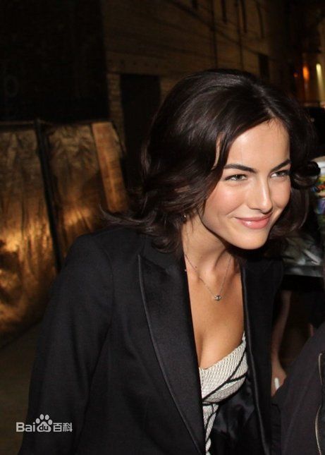 精选卡米拉·贝勒(Camilla Belle)精彩图册4