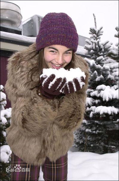 精选卡米拉·贝勒(Camilla Belle)精彩图册4