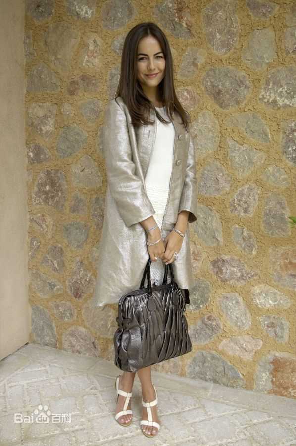 精选卡米拉·贝勒(Camilla Belle)精彩图册4