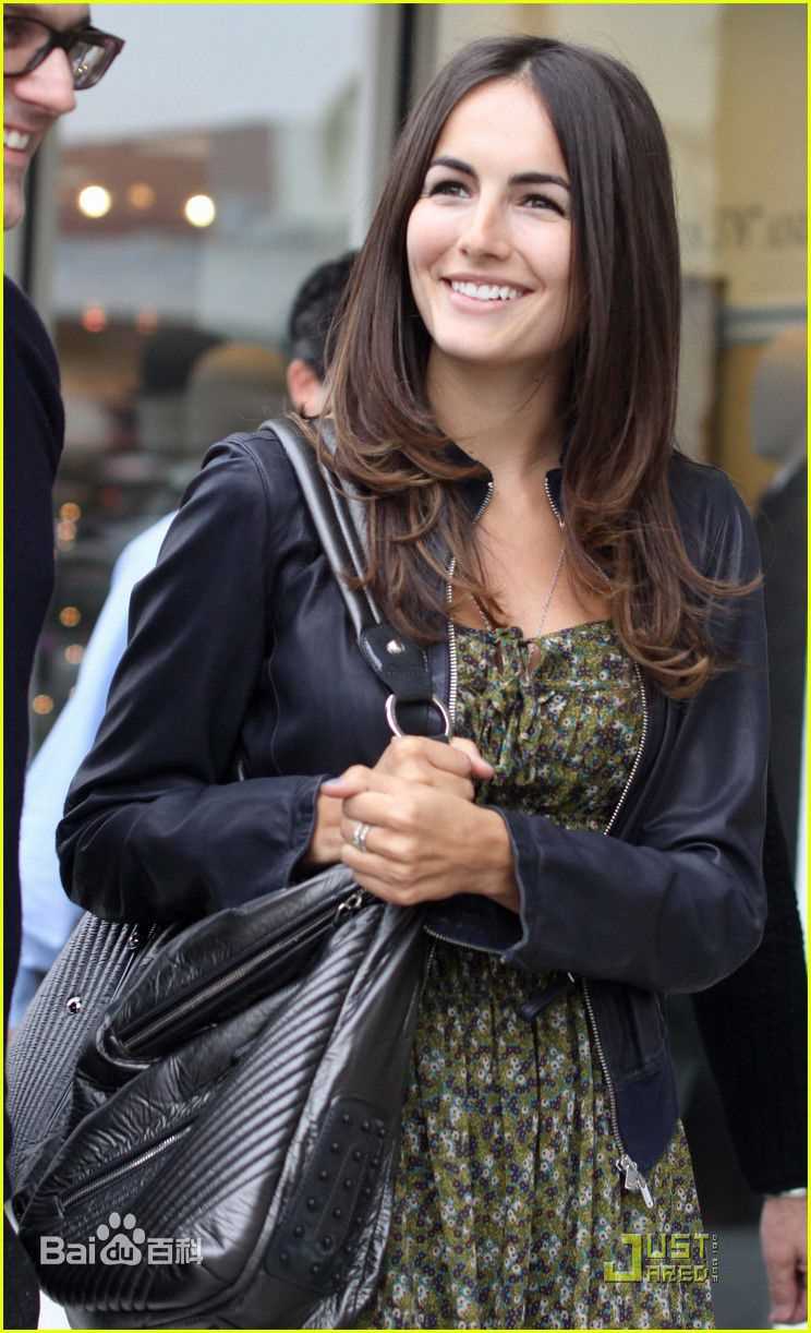 最新卡米拉·贝勒(Camilla Belle)精彩图册1