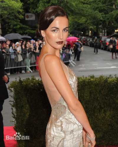 最新卡米拉·贝勒(Camilla Belle)精彩图册1