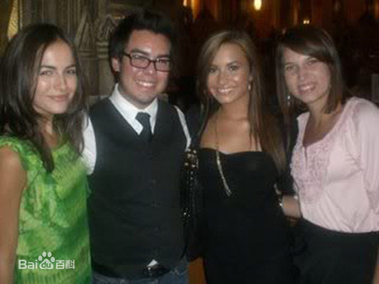 最新卡米拉·贝勒(Camilla Belle)精彩图册2