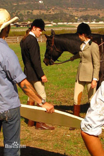 高清卡米拉·贝勒(Camilla Belle)精彩图册1