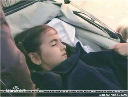 高清卡米拉·贝勒(Camilla Belle)精彩图册1