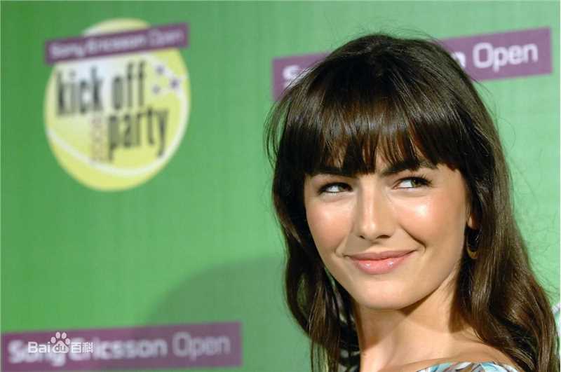 最新卡米拉·贝勒(Camilla Belle)精彩图册4