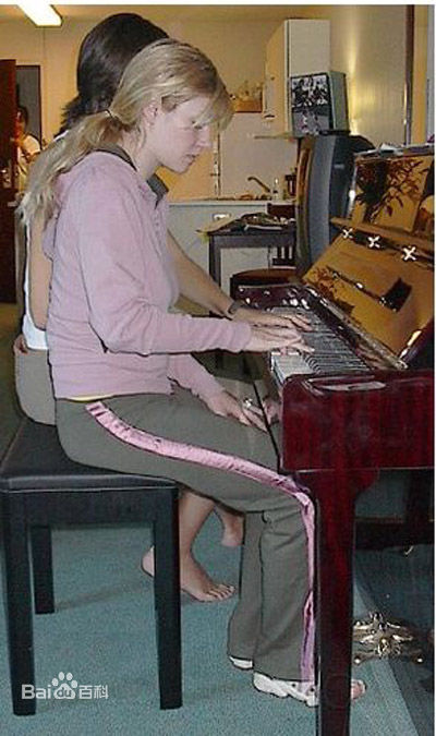 最全卡米拉·贝勒(Camilla Belle)精彩图册2