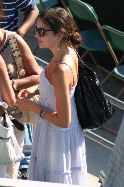 卡米拉·贝勒(Camilla Belle)精彩图册4