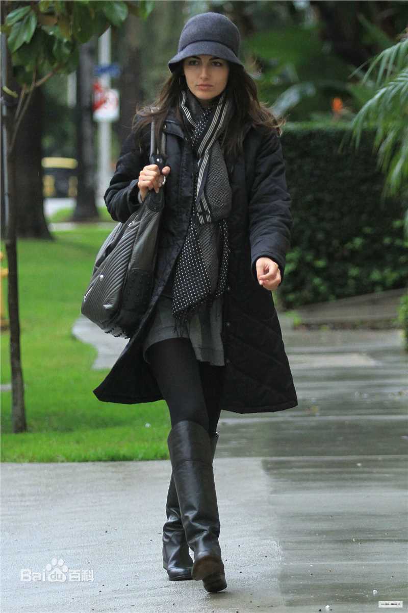 最新卡米拉·贝勒(Camilla Belle)精彩图册1