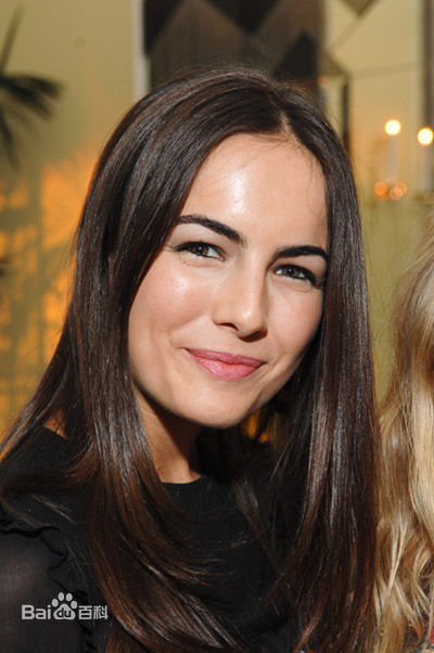 最新卡米拉·贝勒(Camilla Belle)精彩图册1