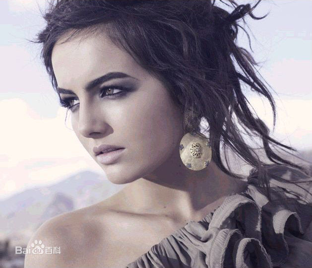 最新卡米拉·贝勒(Camilla Belle)精彩图册1