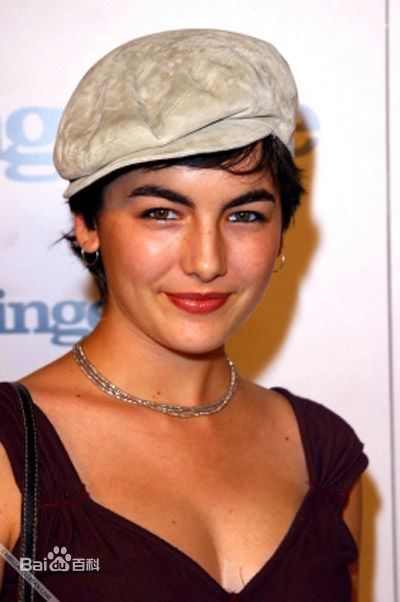 卡米拉·贝勒(Camilla Belle)精彩图册1