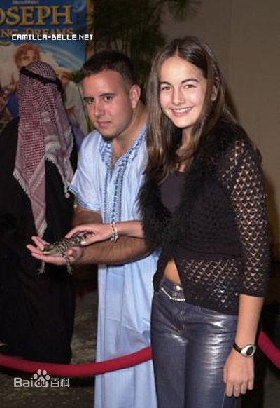 精选卡米拉·贝勒(Camilla Belle)精彩图册4