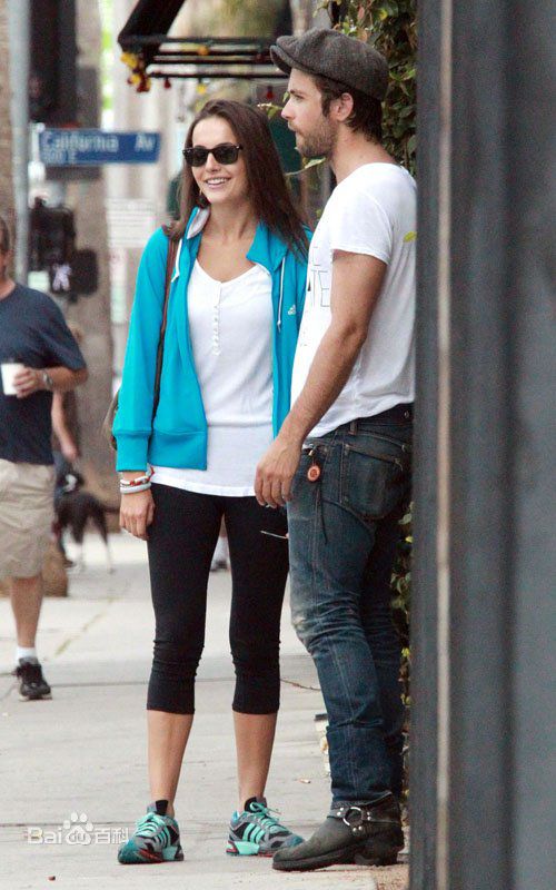 最新卡米拉·贝勒(Camilla Belle)精彩图册2