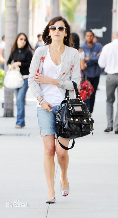 最新卡米拉·贝勒(Camilla Belle)精彩图册2