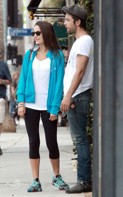 最新卡米拉·贝勒(Camilla Belle)精彩图册2