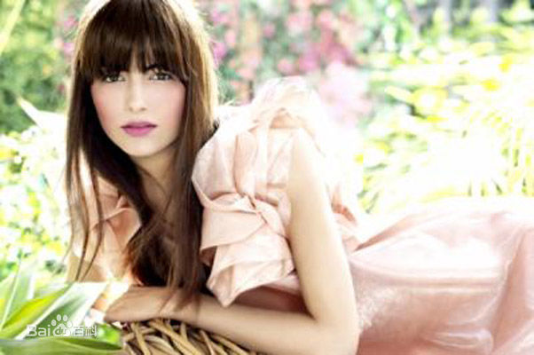 最新卡米拉·贝勒(Camilla Belle)精彩图册2