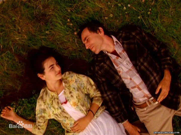 卡米拉·贝勒(Camilla Belle)精彩图册1