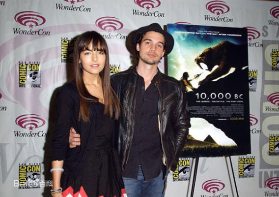 最新卡米拉·贝勒(Camilla Belle)精彩图册4