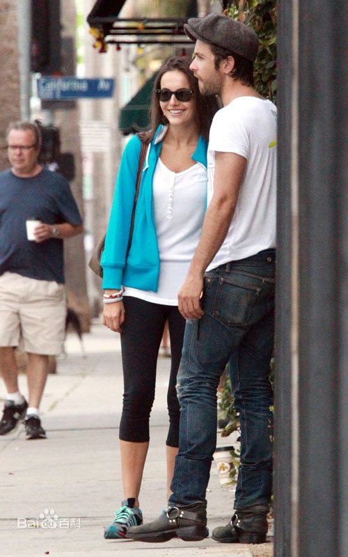 最新卡米拉·贝勒(Camilla Belle)精彩图册4