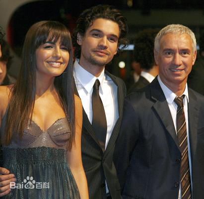 最新卡米拉·贝勒(Camilla Belle)精彩图册4