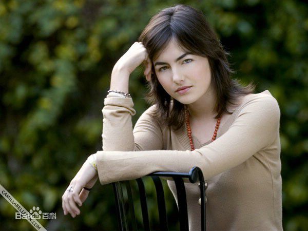 最新卡米拉·贝勒(Camilla Belle)精彩图册4