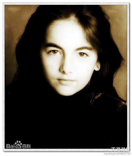 最全卡米拉·贝勒(Camilla Belle)精彩图册1