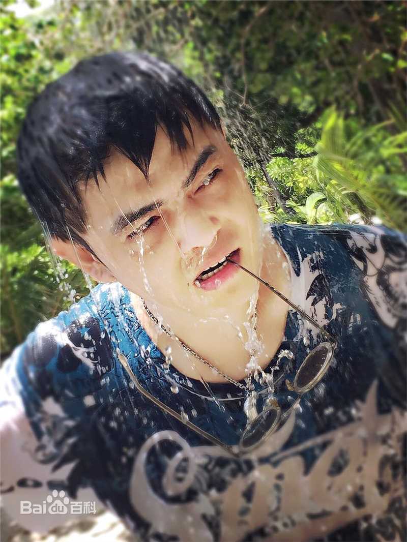 方超出演电影最新剧照