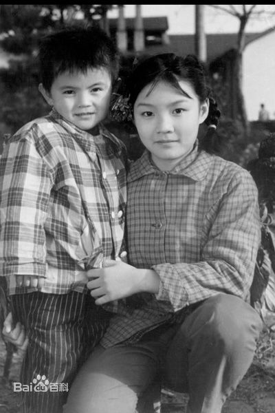 方超出演电影最新剧照