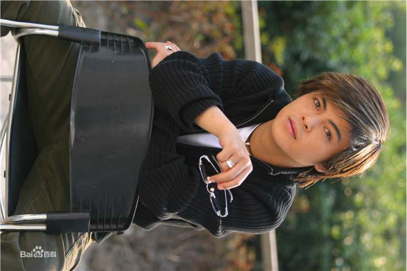 方超出演电影最新剧照