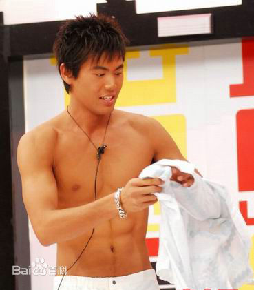 余秉谚(Lance Yu)生活照性感图片图集