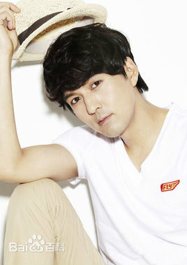 精选李必模( LEEPILLMO)图片